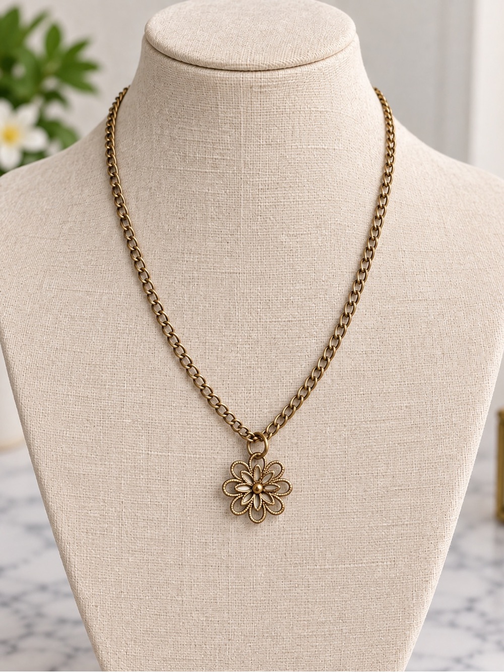 Gold Flower Pendant Chain Necklace - Unbranded